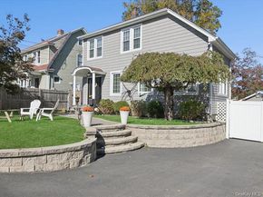 59 E 21st Street, Huntington Station NY 11746