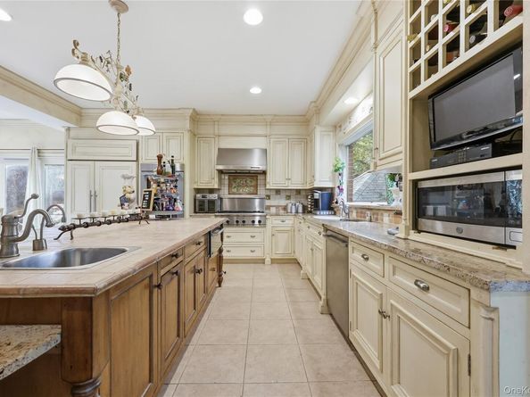 91 Woodmere Boulevard, Woodsburgh NY 11598