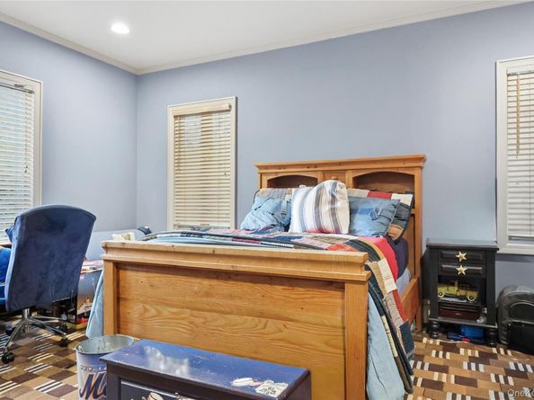 91 Woodmere Boulevard, Woodsburgh NY 11598