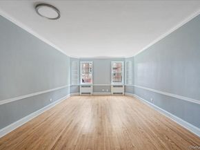 22 Hamilton Place I1, Garden City NY 11530