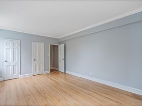 22 Hamilton Place I1, Garden City NY 11530