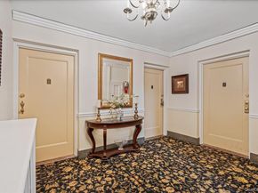 22 Hamilton Place I1, Garden City NY 11530