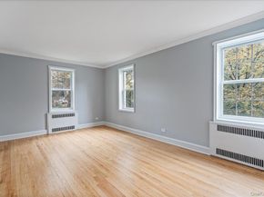 22 Hamilton Place I1, Garden City NY 11530