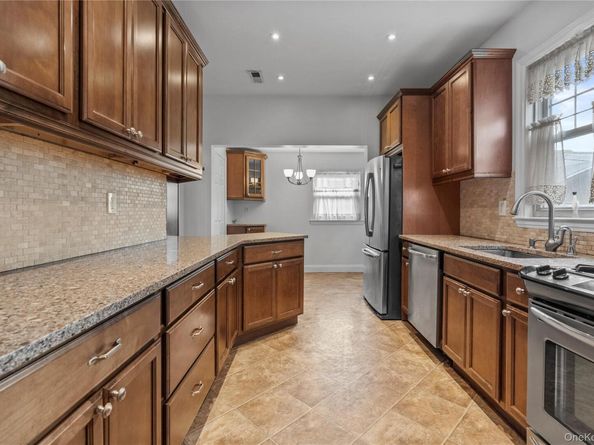 20 Lincoln Street, New Rochelle NY 10801