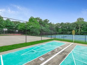 17 Pidgeon Court, Manorville NY 11949