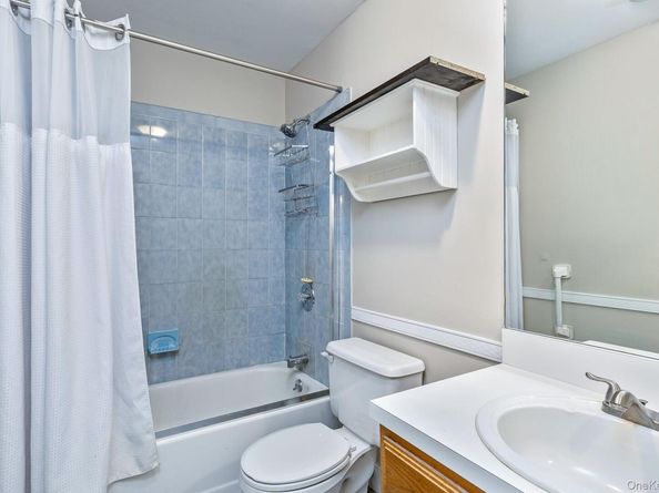 17 Pidgeon Court, Manorville NY 11949