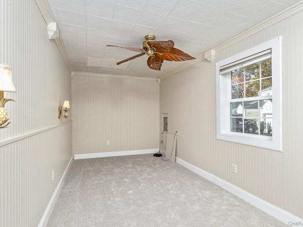 17 Pidgeon Court, Manorville NY 11949