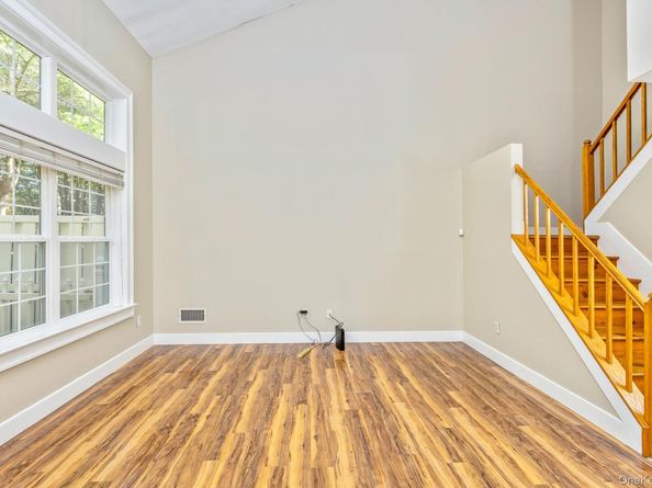 17 Pidgeon Court, Manorville NY 11949