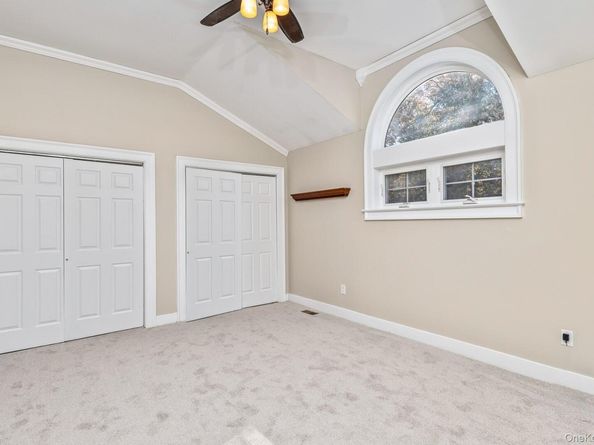 17 Pidgeon Court, Manorville NY 11949