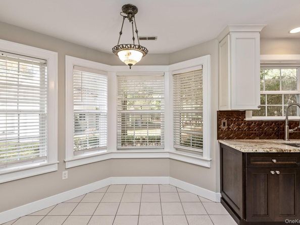 17 Pidgeon Court, Manorville NY 11949