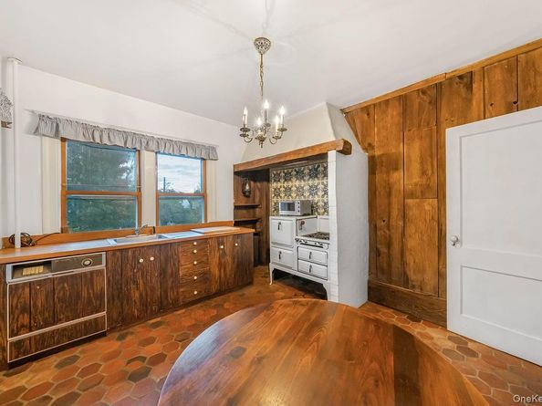 43 Ridge Drive, Yonkers NY 10705