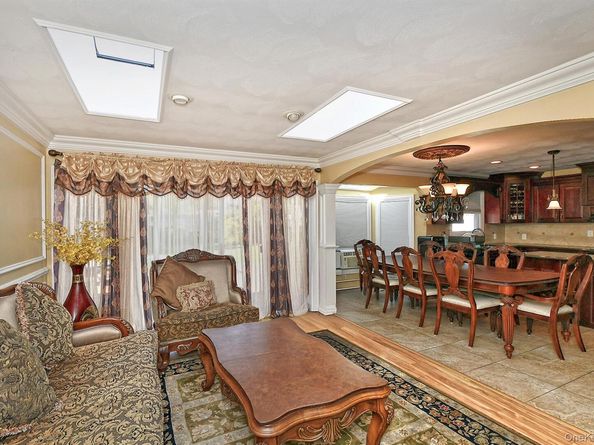 22 Apple Blossom Lane, East Patchogue NY 11772