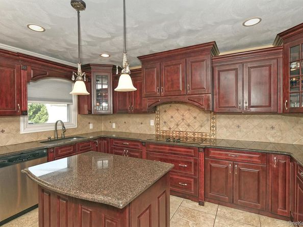 22 Apple Blossom Lane, East Patchogue NY 11772