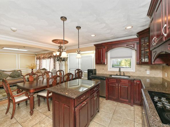 22 Apple Blossom Lane, East Patchogue NY 11772