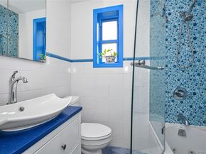 189-23 39th Avenue 122, Flushing NY 11358