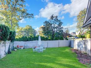 51-27 Browvale Lane, Little Neck NY 11362