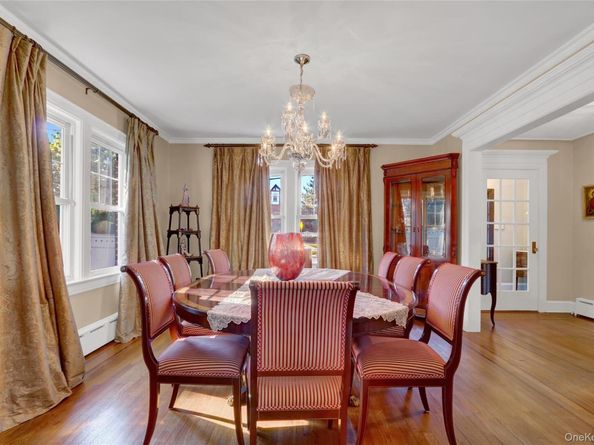 51-27 Browvale Lane, Little Neck NY 11362