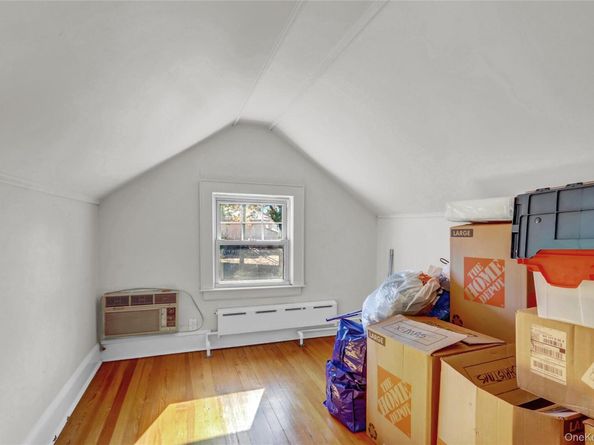 51-27 Browvale Lane, Little Neck NY 11362