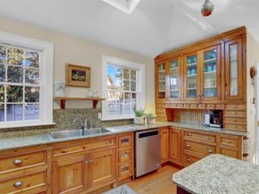 51-27 Browvale Lane, Little Neck NY 11362