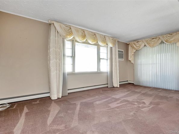 44 Sparrow Lane, Levittown NY 11756