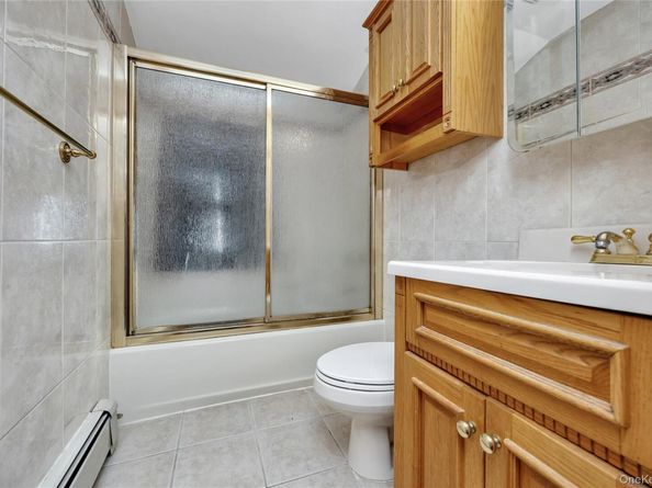 44 Sparrow Lane, Levittown NY 11756