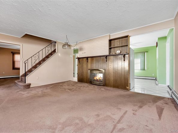 44 Sparrow Lane, Levittown NY 11756