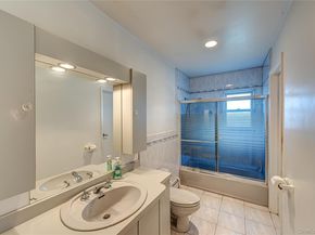 49 Spector Lane, Plainview NY 11803