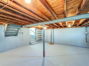 49 Spector Lane, Plainview NY 11803