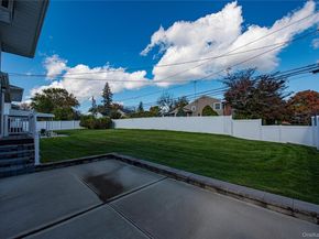 49 Spector Lane, Plainview NY 11803