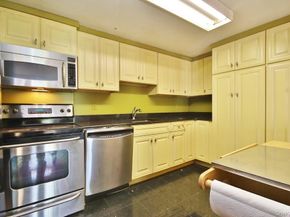 15 Stewart Place 1R, White Plains NY 10603