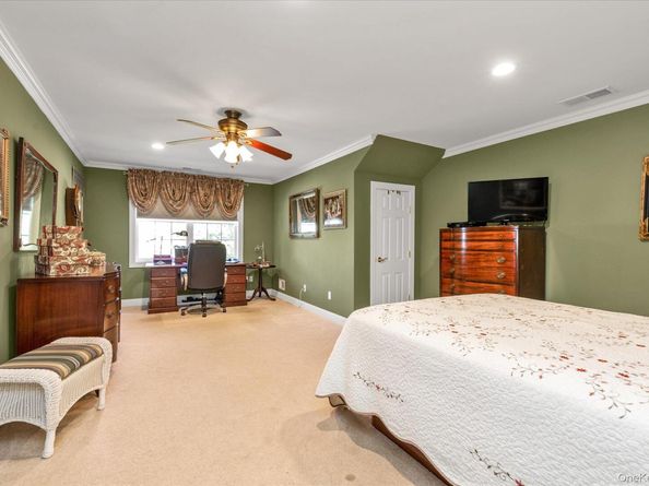 145 Maya Circle, Central Islip NY 11722