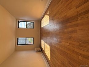 762 Brady Avenue 221, Bronx NY 10462