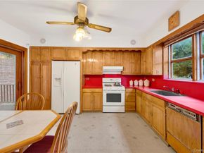 242 E 237th Street, Bronx NY 10470