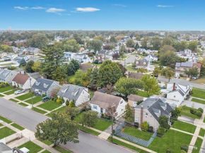 60 Underhill Avenue, Hicksville NY 11801