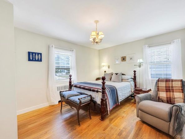 60 Underhill Avenue, Hicksville NY 11801