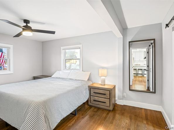 598 N Suffolk Avenue, Massapequa NY 11758