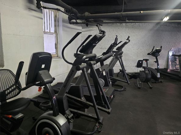 2190 Boston Road 4G, Bronx NY 10462