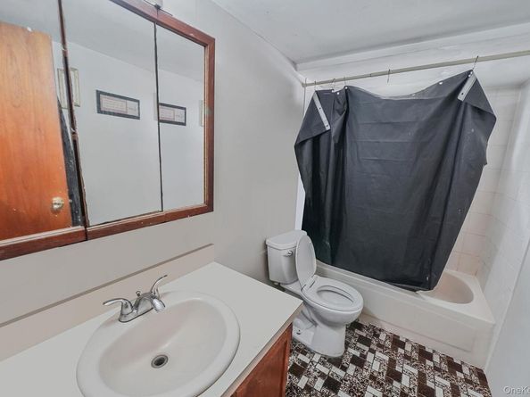 3 Tompkins Place, Hempstead NY 11550