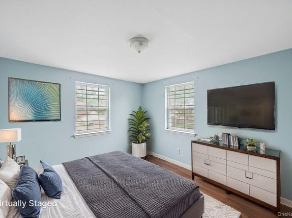 3 Tompkins Place, Hempstead NY 11550