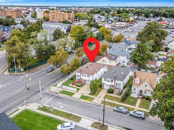 3 Tompkins Place, Hempstead NY 11550