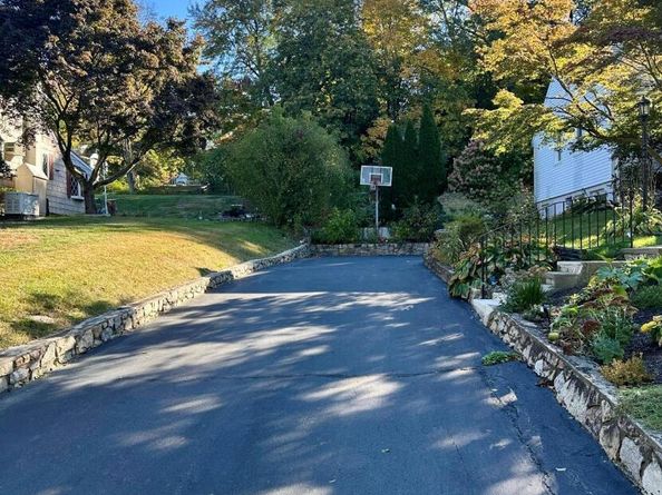 3736 Hudsonview Street, Mohegan Lake NY 10547