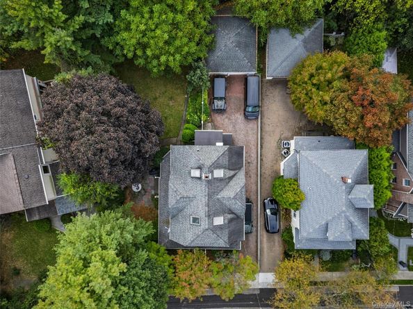 30 Monroe Street, Port Washington NY 11050