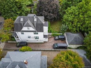 30 Monroe Street, Port Washington NY 11050