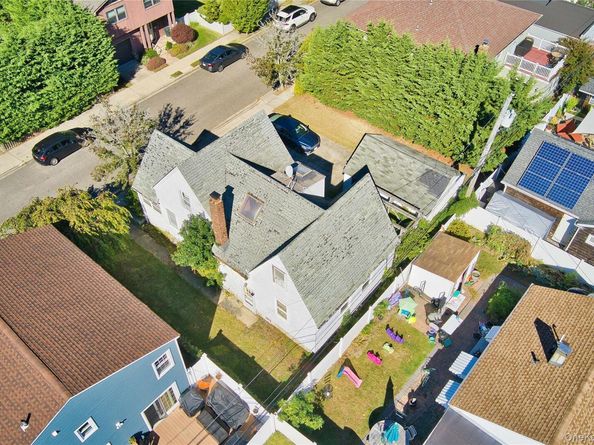 10 Kirkwood Street, Long Beach NY 11561