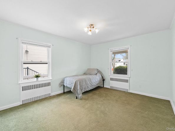 239 White Road, Mineola NY 11501