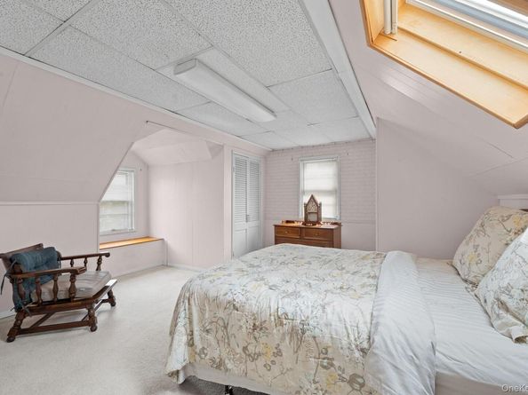239 White Road, Mineola NY 11501