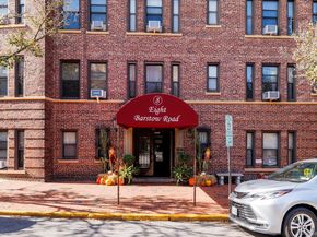 8 Barstow Road 4J, Great Neck NY 11021