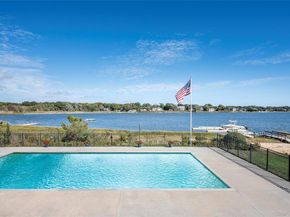 61 West Tiana Rd 24, Hampton Bays NY 11946