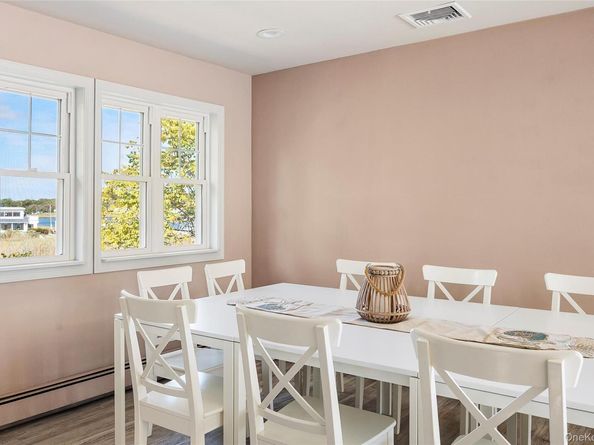61 West Tiana Rd 24, Hampton Bays NY 11946