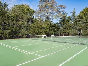 61 West Tiana Rd 24, Hampton Bays NY 11946